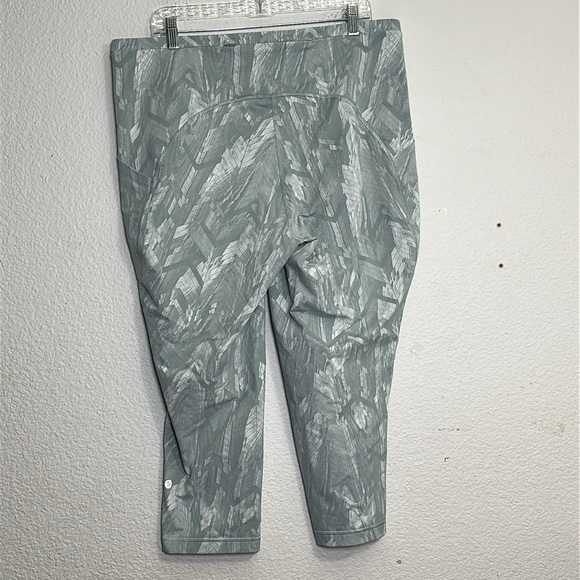 Lululemon Swift Speed High Rise Crop 21” Women’s Leggings Size 18 Activewear - Picture 3 of 14